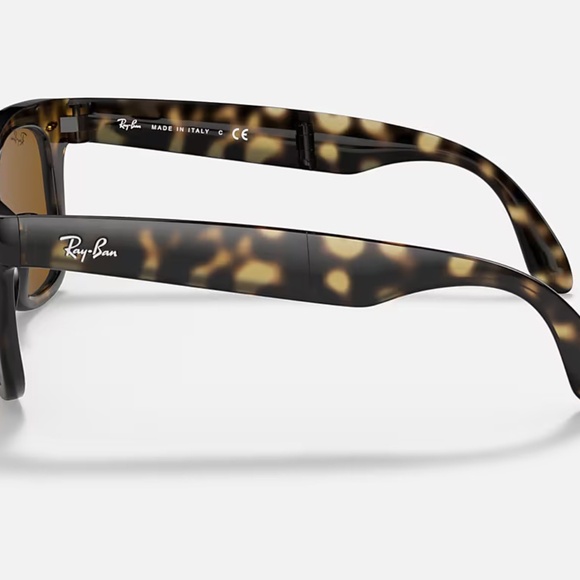 RAY BAN WOMENS WAYFARER FOLDING CLASSIC SUNGLASSES EUC - Picture 5 of 11